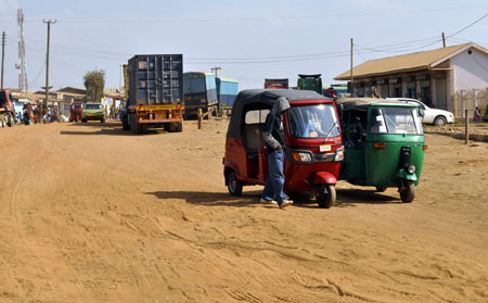 Sur la route de Dar es Salaam.